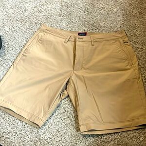 NWOT UNTUCKit Shorts